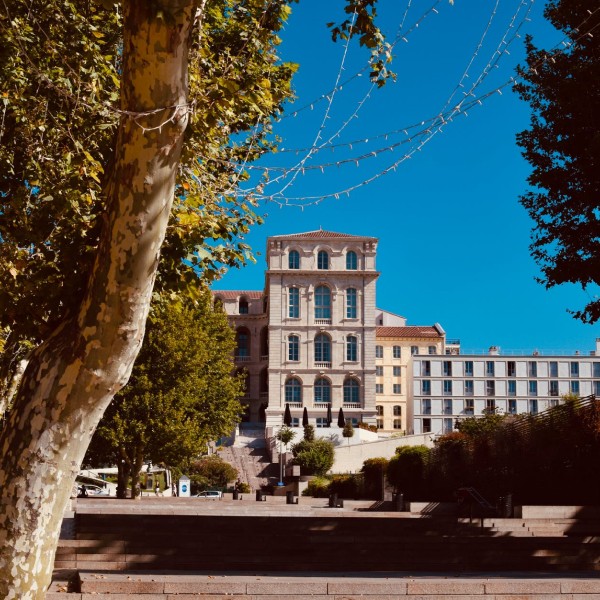 slider image
